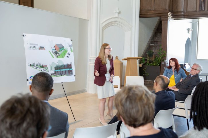 In 2019, the CDAC and members of the Federal Reserve Bank of Kansas City’s Community Development team toured Linwood Area Ministry Place, a campus of community services in Kansas City, Missouri. Photo by Gary Barber