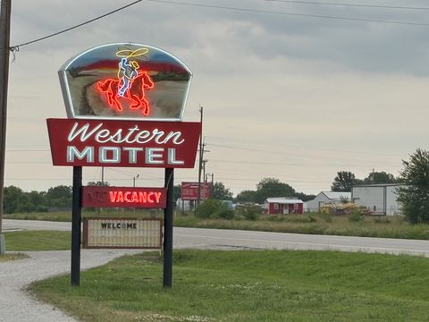 The Western Motel sign in Vinita, Oklahoma.