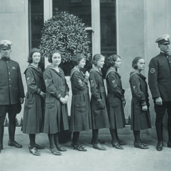 ten_summer2025_1922_kc_messengers_guards
